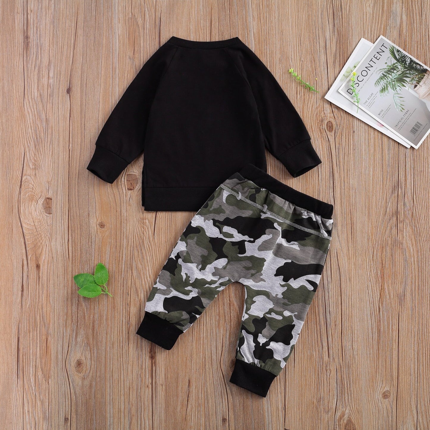 lioraitiin 0-24M Newborn Baby Boys 2-piece Outfit Set Long Sleeve Round Neck Tops+Camouflage Pants Set