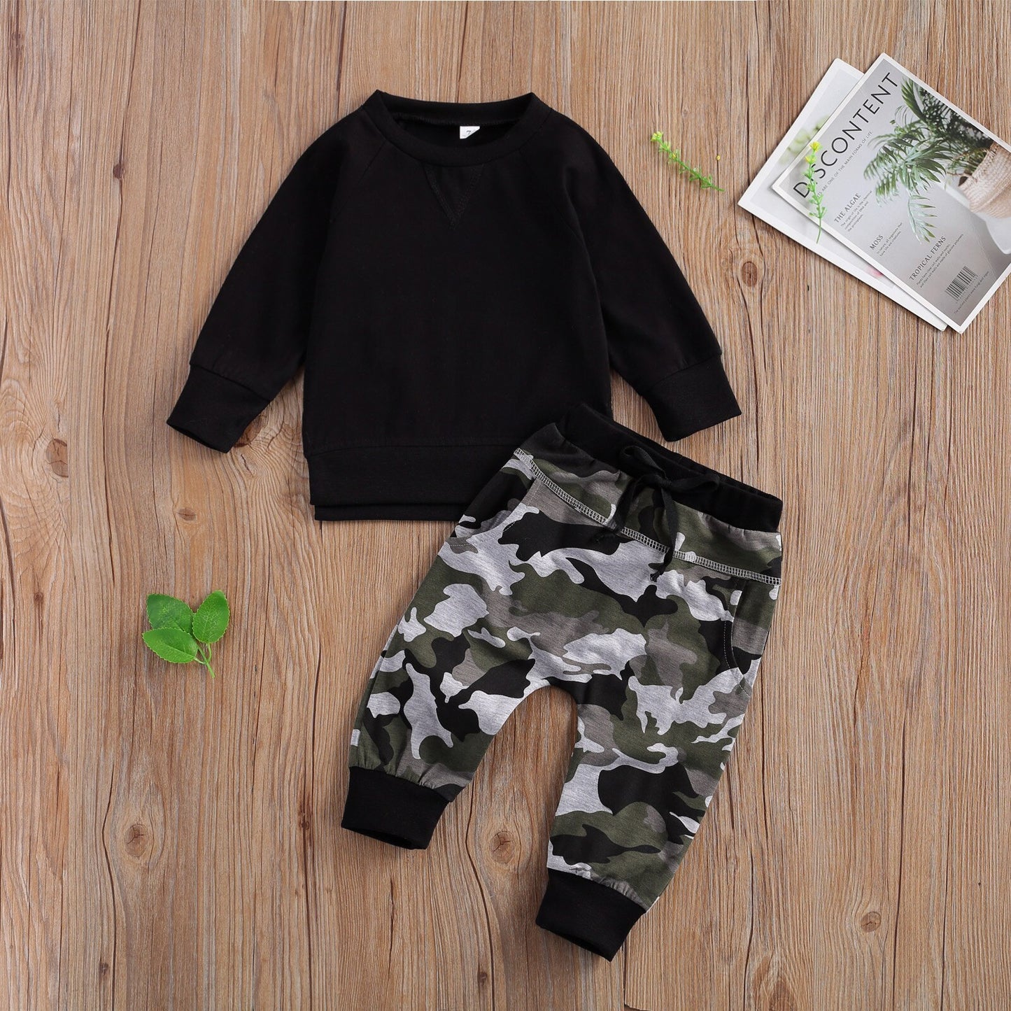 lioraitiin 0-24M Newborn Baby Boys 2-piece Outfit Set Long Sleeve Round Neck Tops+Camouflage Pants Set