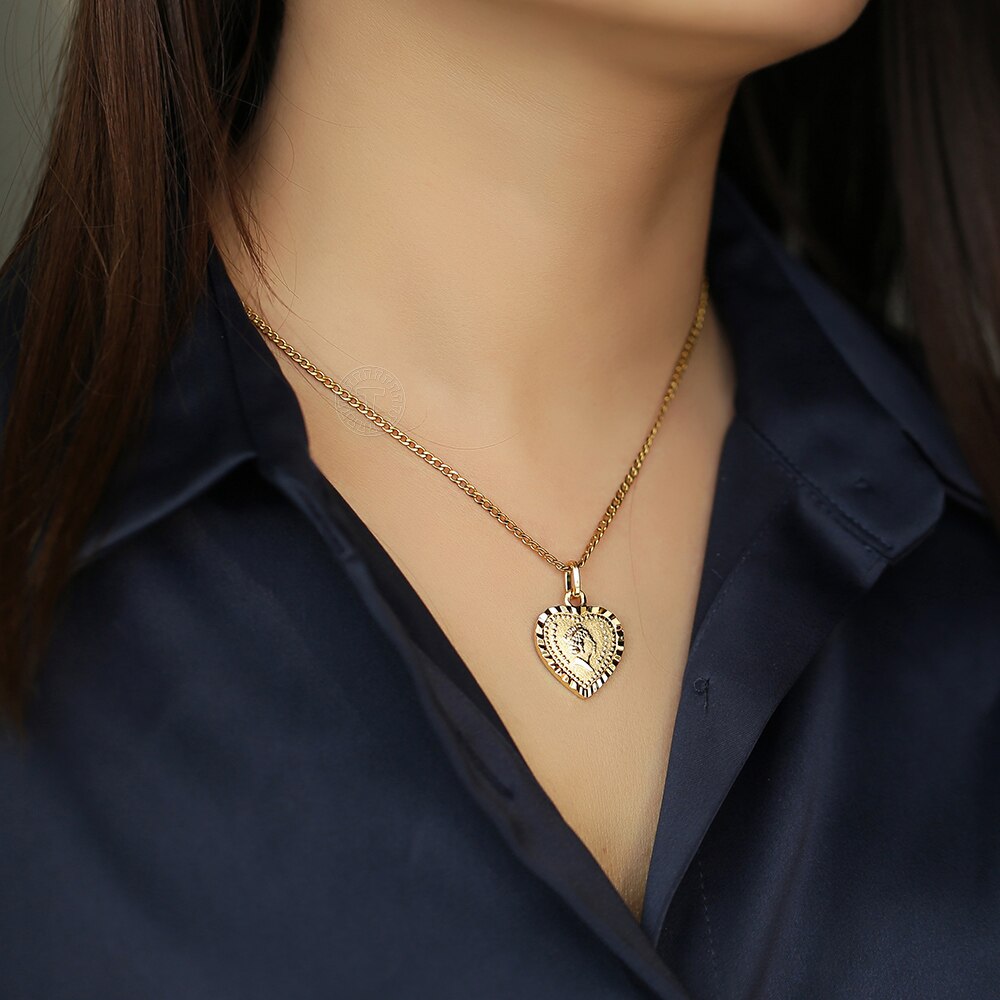 Gold Color Heart-Shaped Pendant Necklace for Women Girls Elizabeth Queen Charm Pendant Curb Chain Necklace Gifts 2mm DGP429