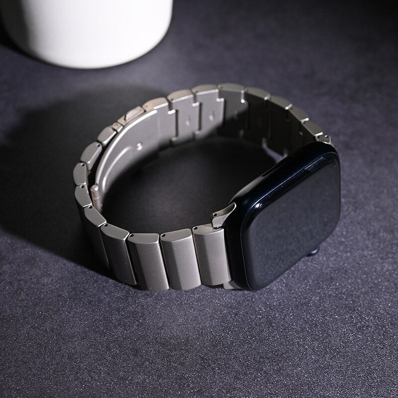 Titanium Strap For Apple Watch 8 Ultra 49mm 7 6 SE 5 4 3 44mm 45mm 42MM Luxury Business Metal Band For iWatch Series 8 7 45mm