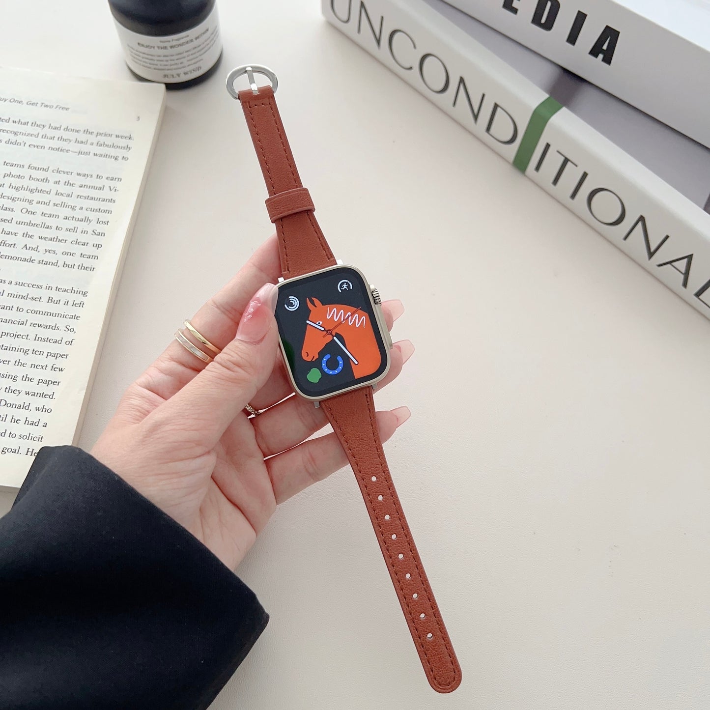 Genuine Leather Slim Strap For Apple Watch Series 8 7 SE 6 3 4 5 Ultra 49mm Band For iWatch 41mm 40 44 45 38mm 42mm Women Correa