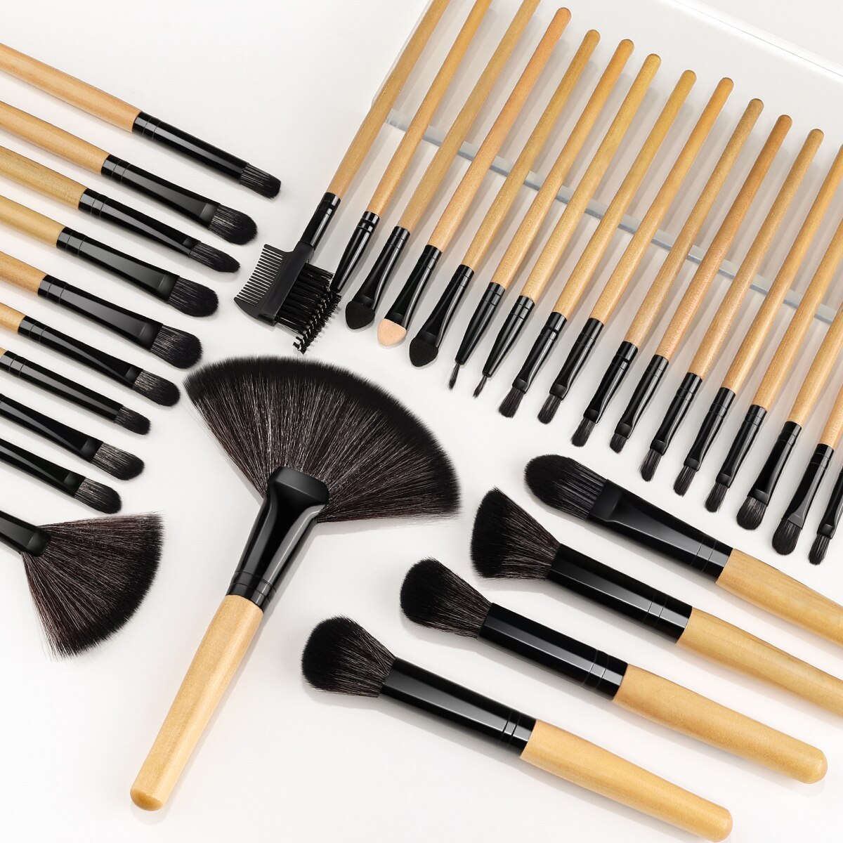 Kaizm 32pcs Natural Hair Makeup Brushes Set Cosmetic Foundation Powder Eyeshadow Eyebrow Premium Wooden Make Up Brush Tools Kits