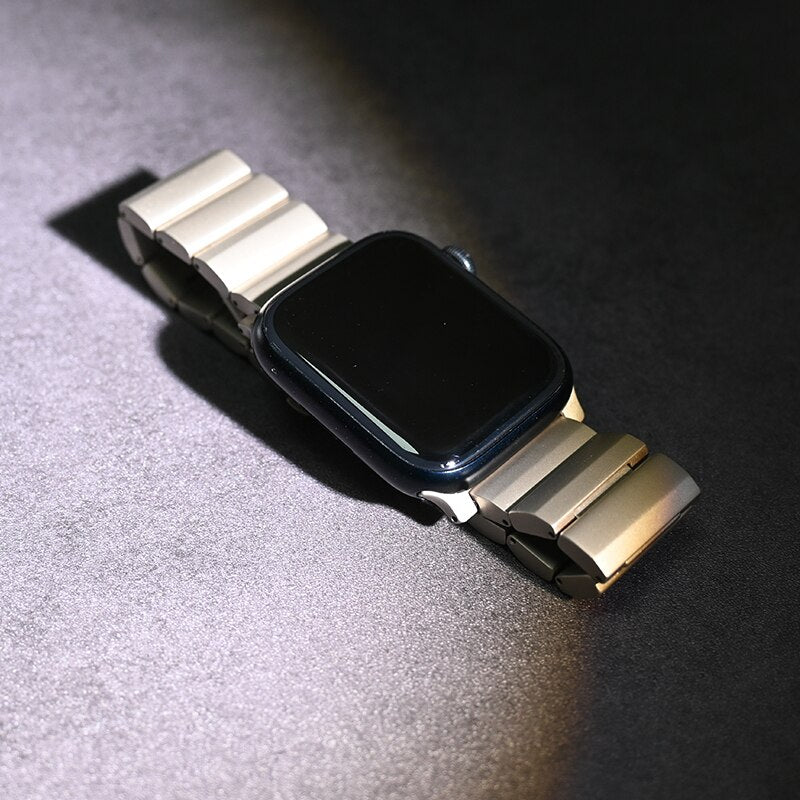 Titanium Strap For Apple Watch 8 Ultra 49mm 7 6 SE 5 4 3 44mm 45mm 42MM Luxury Business Metal Band For iWatch Series 8 7 45mm