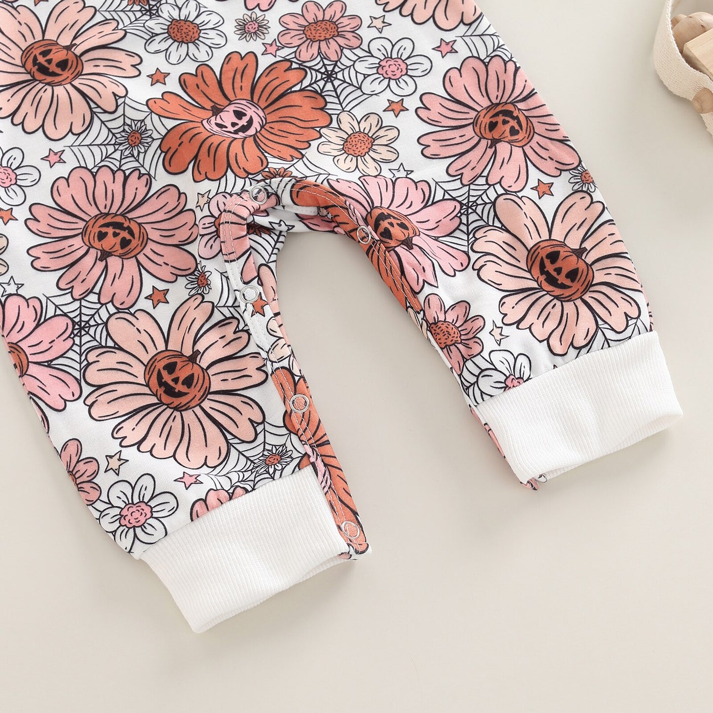 2022-07-29 Lioraitiin 0-18M Baby Girl\u2019s Long Sleeve Jumpsuit Fashion Pumpkin Flower Printed Long Romper with Headband